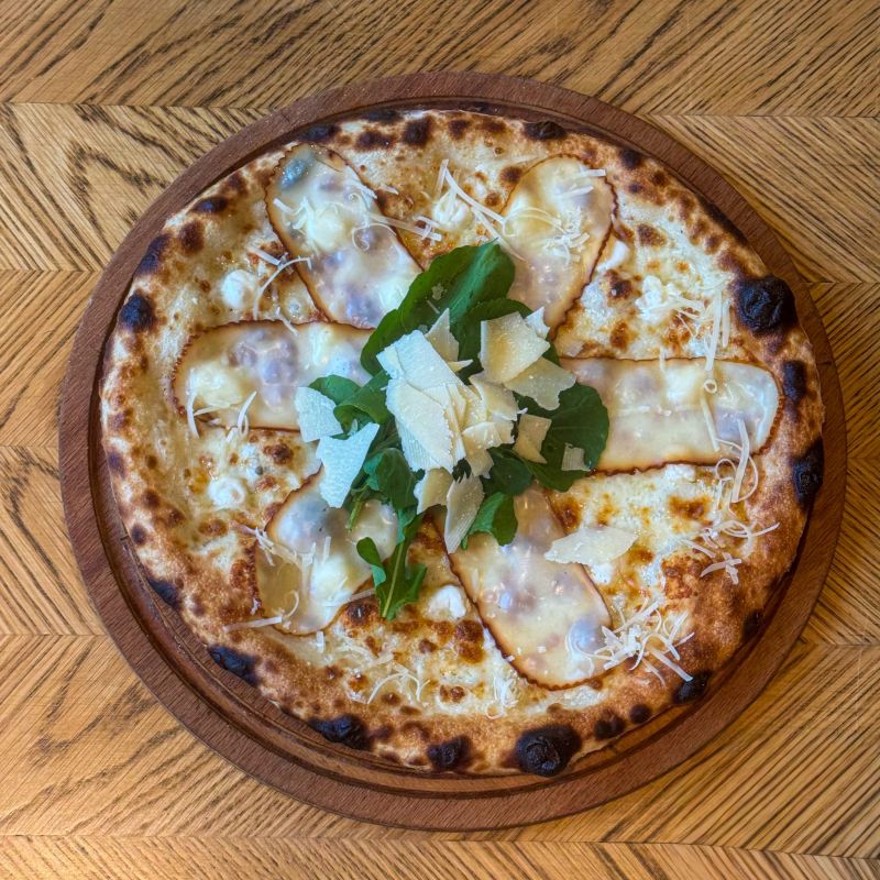 DÖRT PEYNİRLİ PİZZA