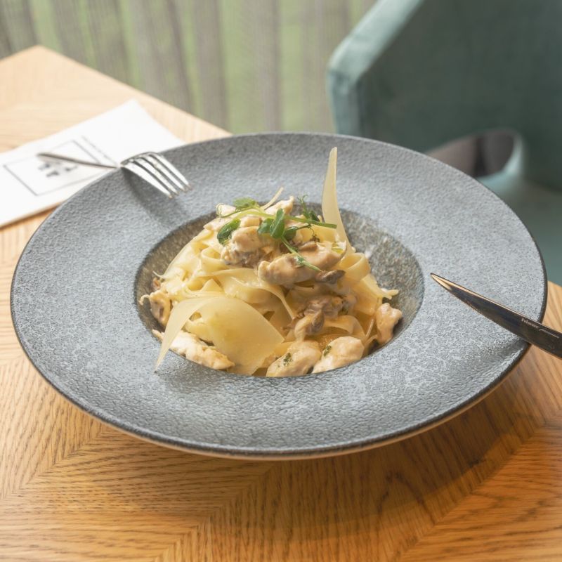 TAVUKLU FETTUCİNİ ALFREDO