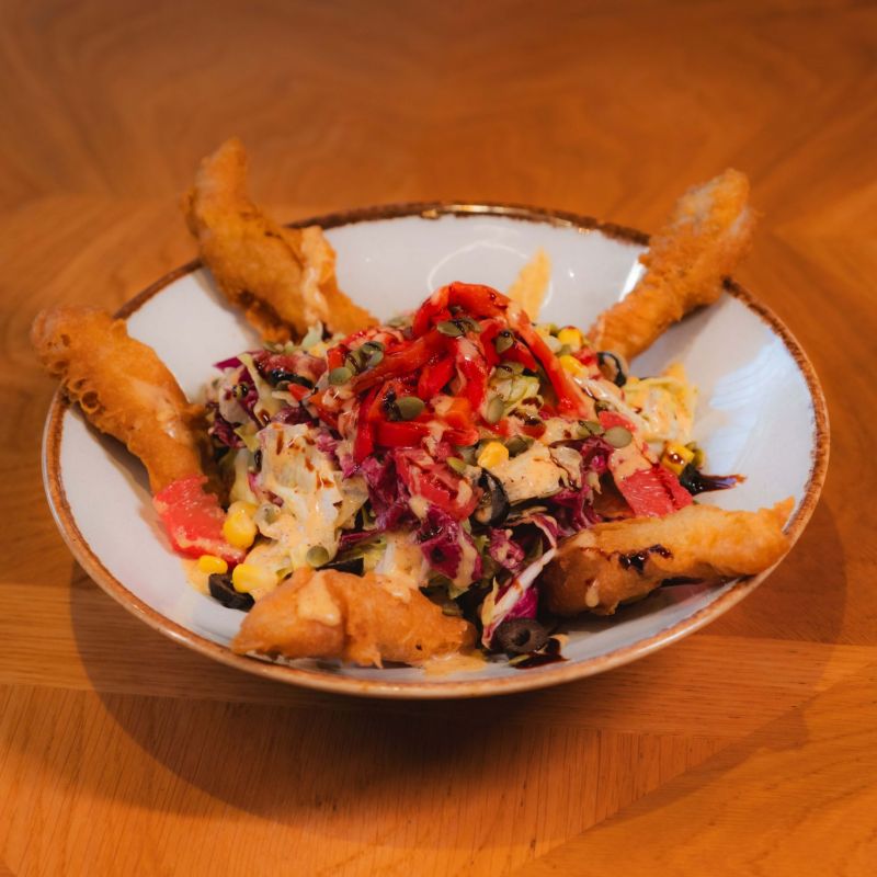 LEVREK TEMPURA SALATA