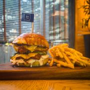 BBQ KOREAN CHICKEN BURGER