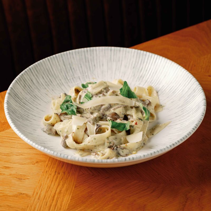 ÜÇ MANTARLI FETTUCİNİ